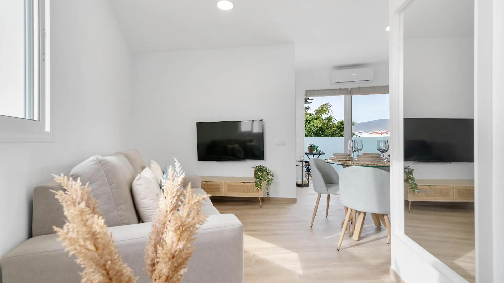 Flamboyan 3 Apartment Telde